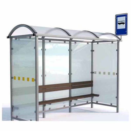 Autobusų laukimo stotelė pagaminta iš plieno, polikarbonato ir grūdinto stiklo baltame fone
